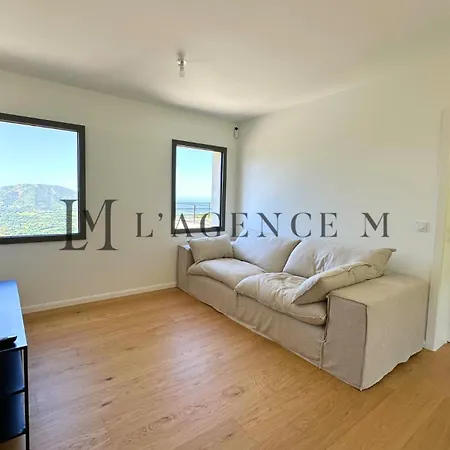 Villa Giuliana Paisible & Spacieuse *