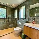 Giuliana D'architecte Avec Piscine Et Vue * Aregno
