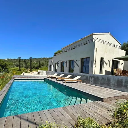 Villa Giuliana - D'architecte Contemporaine Avec Piscine En Pierres De Bali Et Vue Aregno