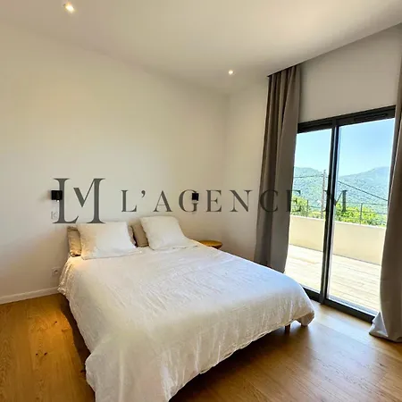 ヴィラ Giuliana Paisible & Spacieuse アレノ