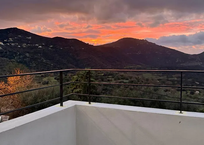 Giuliana D'architecte Avec Piscine Et Vue *