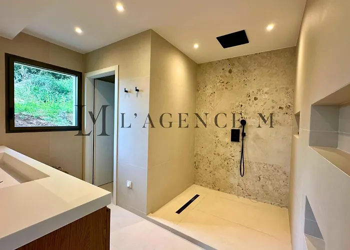 Giuliana D'architecte Avec Piscine Et Vue * Aregno