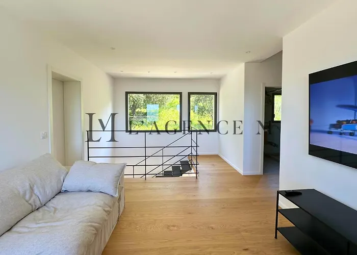 Giuliana D'architecte Avec Piscine Et Vue * Aregno