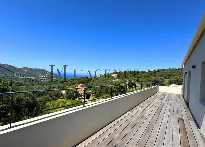 Giuliana D'architecte Avec Piscine Et Vue